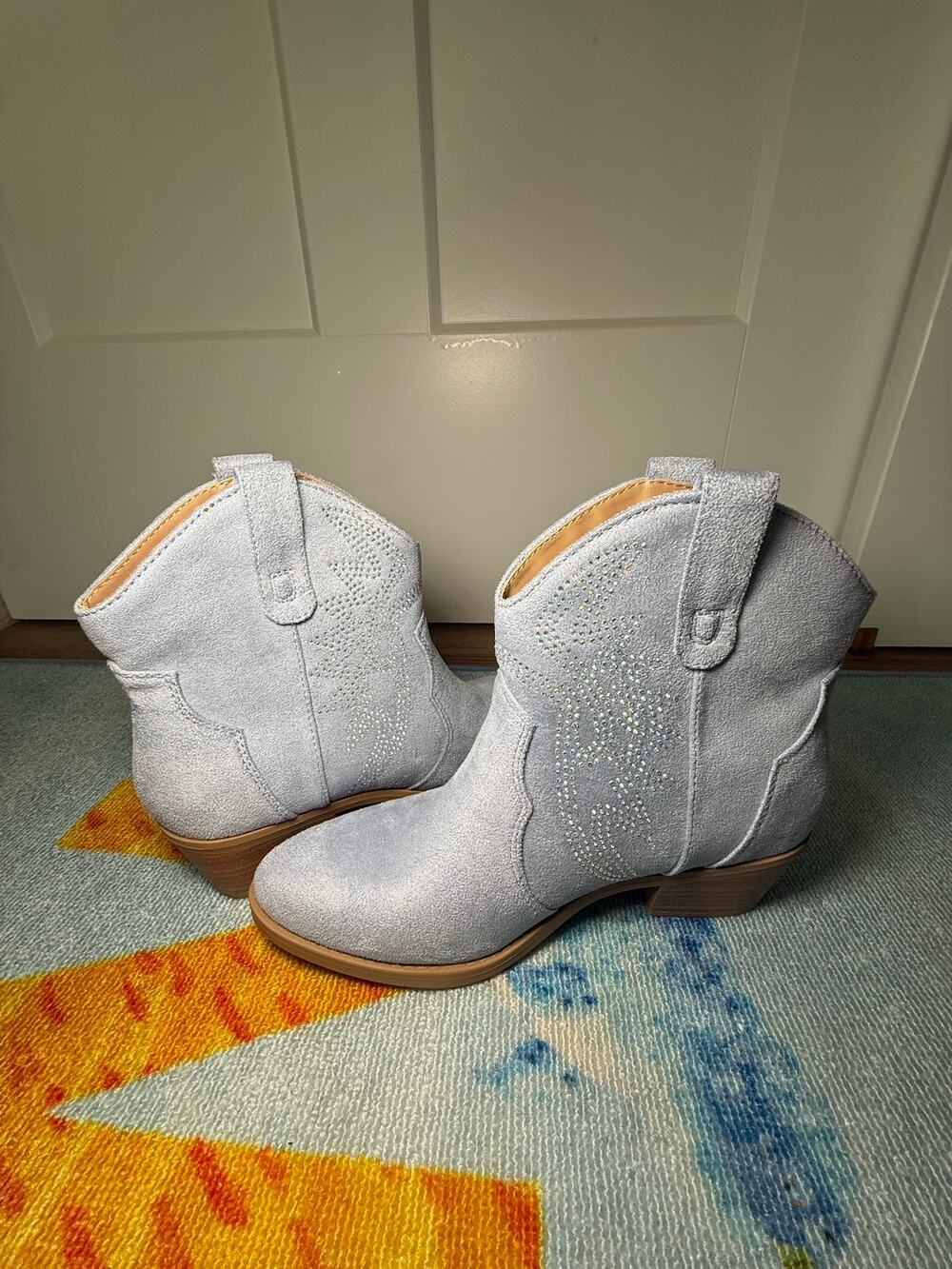 Women’s Silver Rhinestone Cowboy Western Ankle Boots Size 7 Sparkle